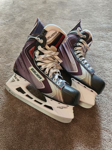 Black Bauer Vapor X60 Hockey Skates