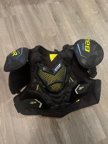 Large Senior Bauer Supreme 3S Shoulder Pads (Used)