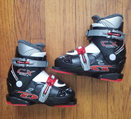 KIDS YOUTH SIZE 2 SKI BOOTS Dalbello CX SPORT 2 MONDO 20.0 *USED* WASHED/CLEANED