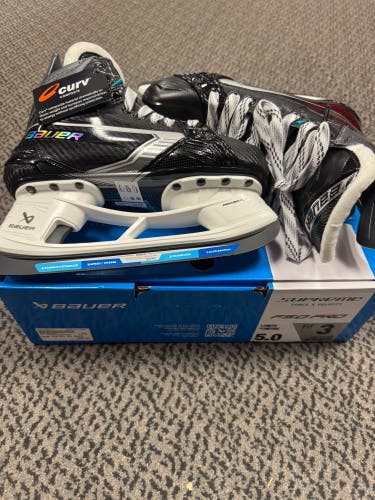 Bauer Supreme F50 Pro Hockey Skates Size 5 (New) Fit 3