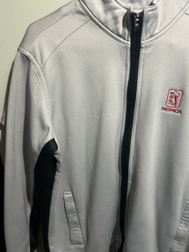 Gray Adult Medium Adidas Sweatshirt (Used)