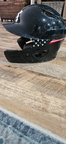 Small / Medium Under Armour UABH2-100 Batting Helmet (Used)