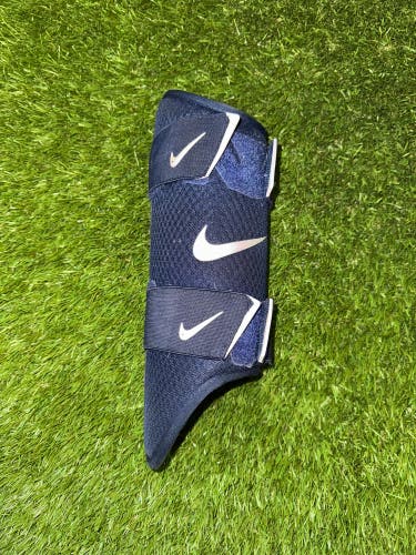 Nike Baseball Batter’s Leg Guard Navy Right Handed Hitter