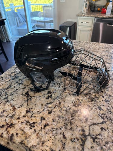 Medium Warrior Alpha One Helmet (Used)