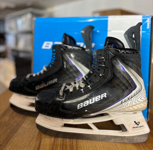 Bauer Vapor FlyLite Hockey Skates - Senior Size 9.5 (Excellent Condition)