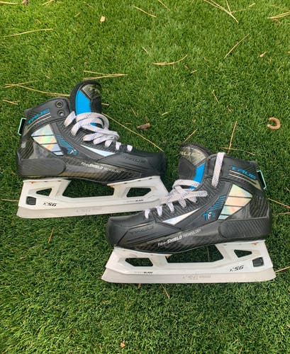 True TF9 Goalie Skates Senior 7-7.5R with CCM XSG Holders & Steel *Read Full Description*