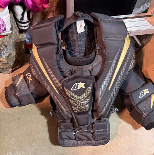 Medium Brian's Bstar Goalie Chest Protector (Used)