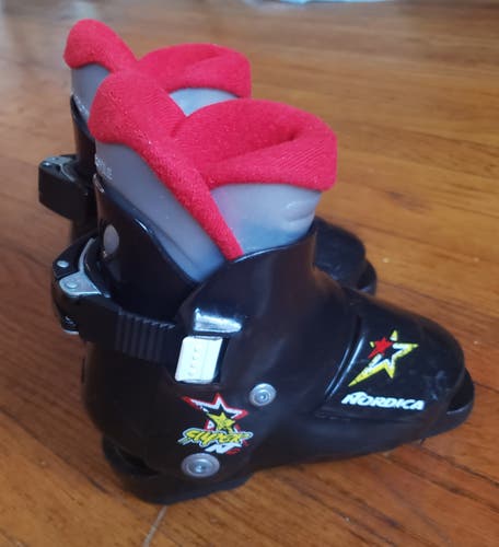 TODDLER/KIDS SKI BOOTS SIZE 10/16.5 MONDO Ski Boots NORDICA SUPER *USED*WASHED- VERY GOOD CONDITION