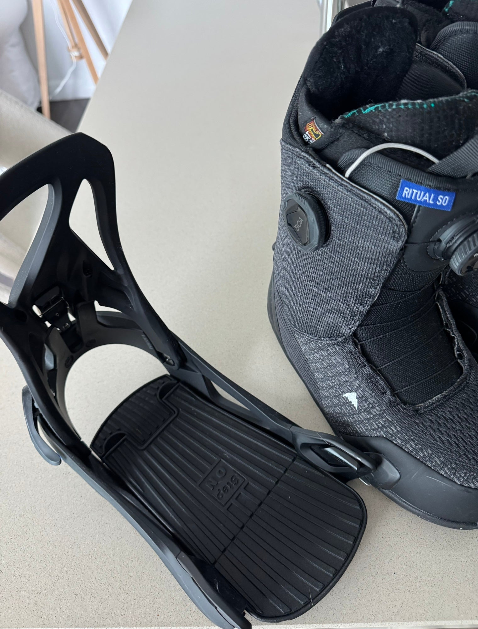Women's Medium Burton Step On Snowboard Bindings All Mountain