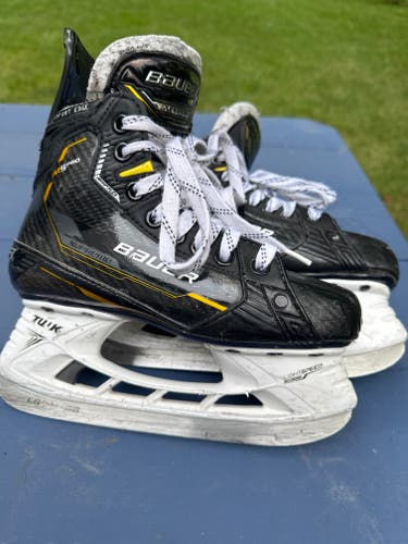 Bauer Supreme M5 Pro Hockey Skates Extra Wide Width (Used)