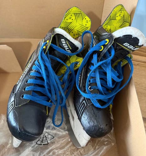 Black/Yellow 2024 Bauer Supreme M30 Hockey Skates Regular Width Size 5.5 (Used)