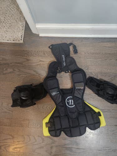 Large/Extra Large Warrior Ritual GT2 Goalie Chest Protector (Used)