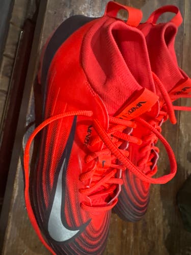 Orange Size M 8.5 (W 9.5) Nike Cleats (Used)