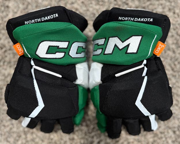 13” CCM HGJSPP Gloves Pro Stock (Used)