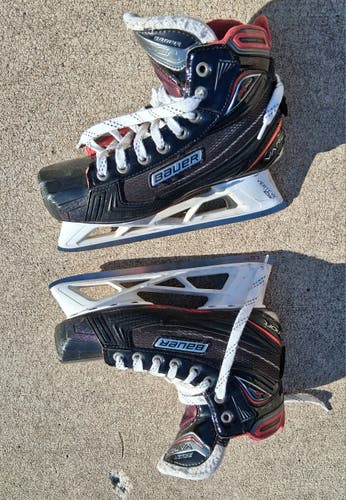 Bauer Vapor X900 Hockey Goalie Skates Regular Width Size 5.5 (Used)