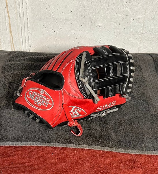 Louisville Slugger EV Custom softball glove. RHT 11.75”