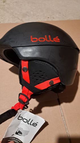 Unisex Medium Bolle Helmet (New)