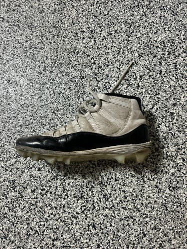 Men's Size M 11.0 (W 12.0) Air Jordan High Top Molded Cleats (Used)