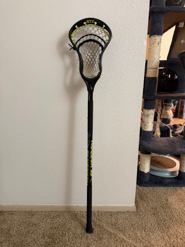Youth Reebok 3k Stick w/ STX stallion 50u (Used)