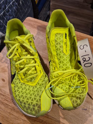 Yellow Unisex Size M 9.5 (W 10.5) Adult Nike Cleats (Used)