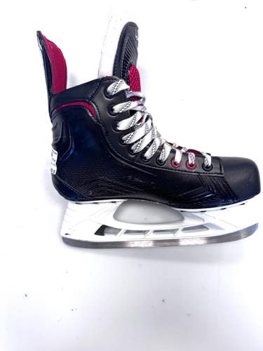 Used Bauer X600 Intermediate Hockey Skate Intermediate 6.5 11860-S000315706