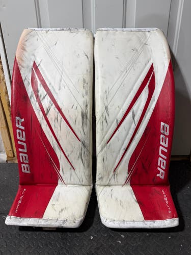 33" Bauer Vapor Hyperlite 2 Goalie Leg Pads (Used)