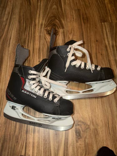 Easton Synergy EQ Hockey Skates size 5