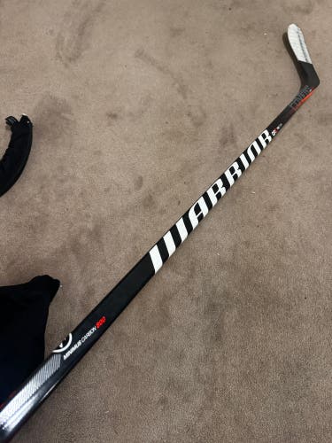 Senior Warrior QRE Pro Team Left Hand Hockey Stick P28 65 Flex Pro Stock (New)