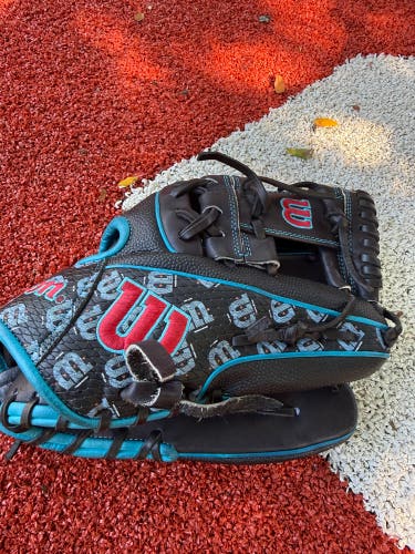 2024 Wilson A2000 RH Baseball Glove 11.5" (Used)