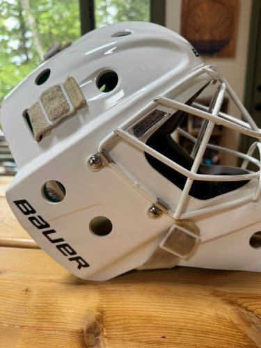 Senior Medium Bauer NME 4 Goalie Mask (Used)