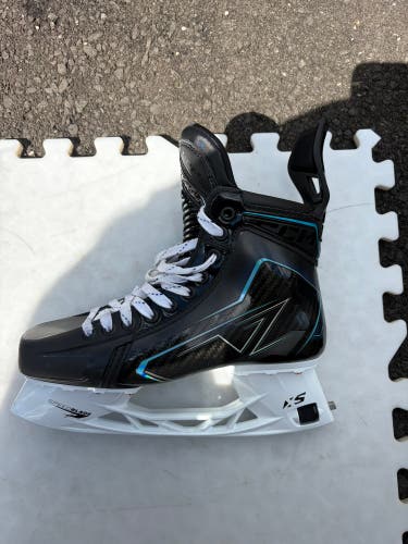 Black 2026 CCM Vizion Hockey Skates Regular Width 7.5 (Used)