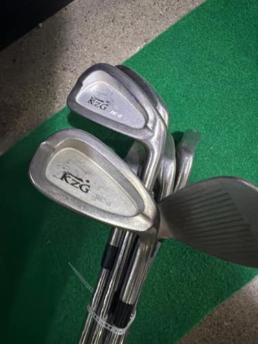 Used KZG MC-II Mens Iron Set RH 3I-PW 11605-S000209320