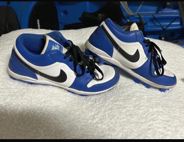 Unisex Size M 11.0 (W 12.0) Adult Jordan Low Top Molded Cleats (Used) Jordan 1 Retro MCS Low Cleats