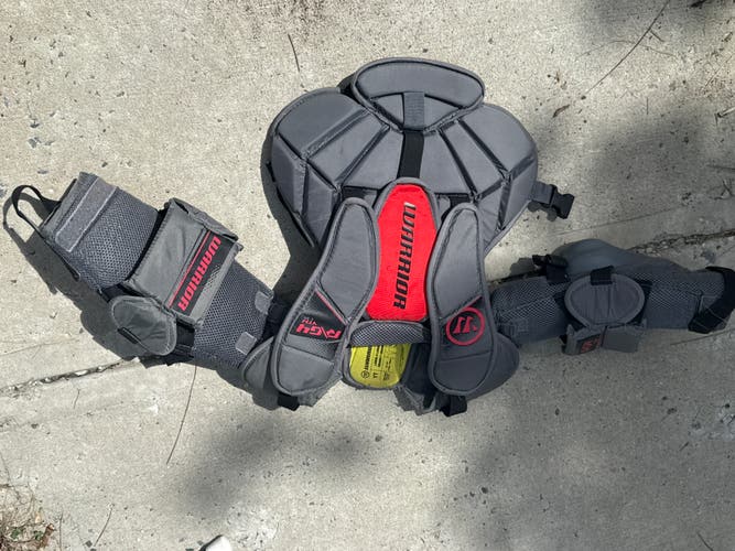 Large/Extra Large Warrior Ritual G4 Goalie Chest Protector (Used)