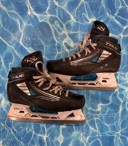 Senior True Catalyst 7x4 Hockey Goalie Skates Regular Width 10 (Used)