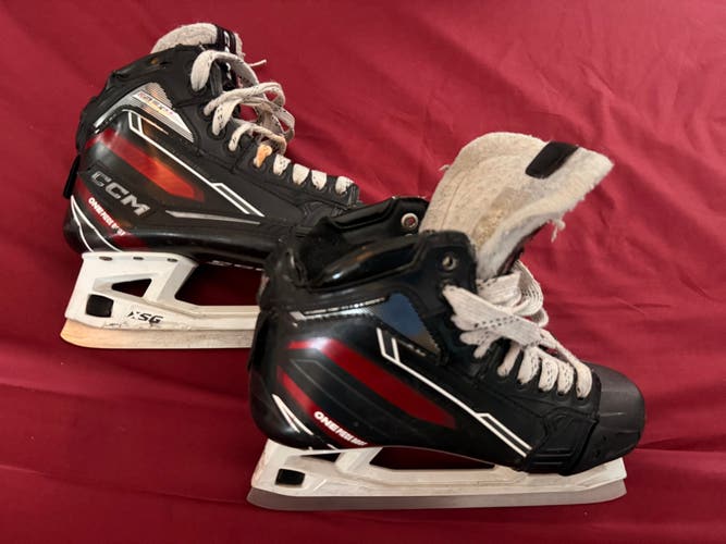 CCM EFlex 6.9 Hockey Goalie Skates Regular Width 6 (Used)