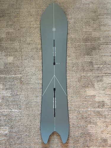 Burton Family Tree POW Wrench 142cm Snowboard | Without Bindings (Used)