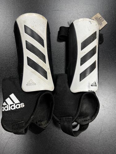 Used Adidas TIRO Soccer Shin Guards Youth Black And White SM 11849-S000044272