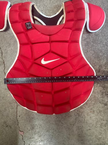 Nike Vapor 19” Catcher Chest Protector Padded Foam/Nylon Red/White VPCCH