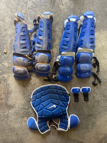 Nike Adult Catcher Gear Set 5pc Blue/White Padded Adj Leg & Chest