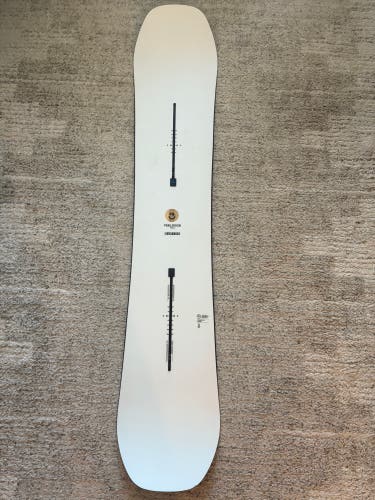 Burton FeelGood Camber 146cm Snowboard | Without Bindings (Used)