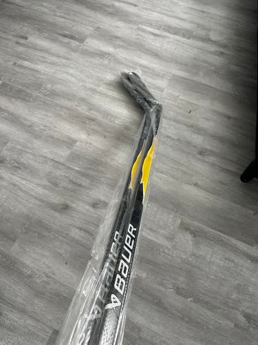 Senior Bauer Vapor Flylite Left Hand Hockey Stick P92M 87 Flex Pro Stock (New)