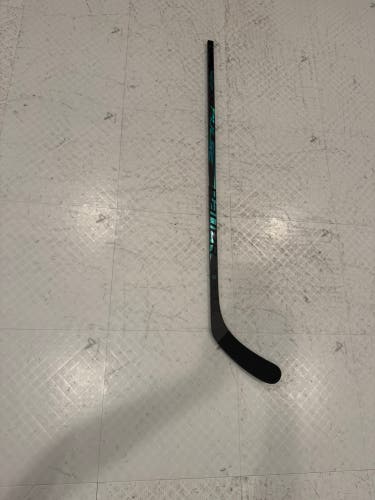 Junior Bauer Pulse Left Hand Hockey Stick P92 50 Flex (New)