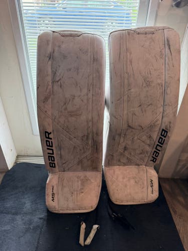senior Medium Bauer Supreme M5 Pro Goalie Leg Pads (Used)