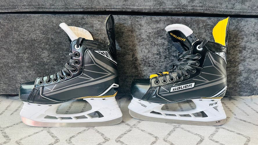 2016 Bauer Supreme S170 Hockey Skates Extra Wide Width Size 3 (Used)