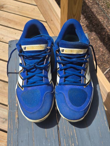 Blue Men's Size M 8.5 (W 9.5) Adult New Balance Low Top Metal (Used)
