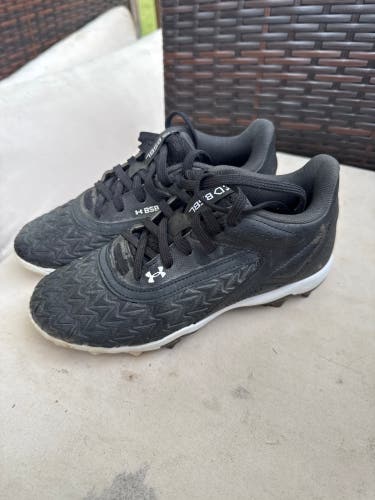 Black Kid's 3Y (Big Kids / Youth) Youth Under Armour Low Top (Used)