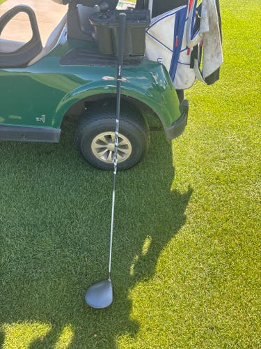 Men's TaylorMade TaylorMade Qi35 MAX Right Handed Driver Regular Flex Graphite Shaft 9 Loft (Used)
