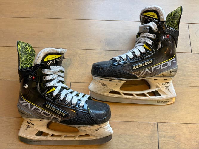 Bauer Vapor 3X Skates Size 3 (D)