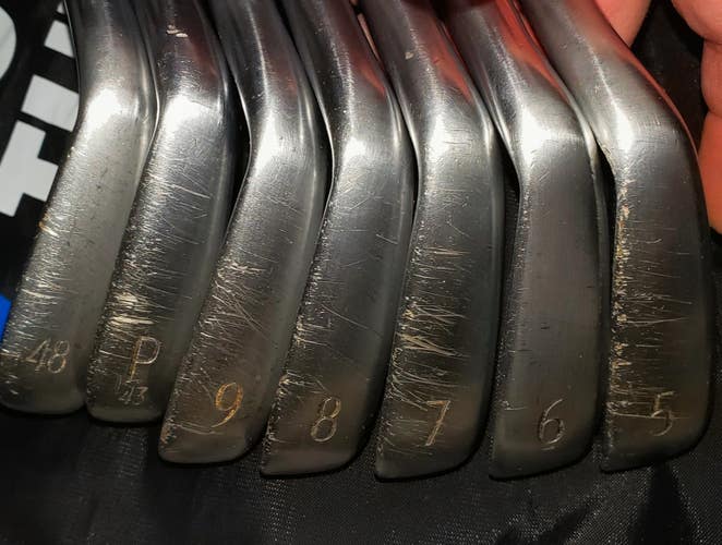 Men's 2025 Titleist T-350 Right Hand Iron Set (7 Clubs) #5 - #9, PW, GW 36" (Used)